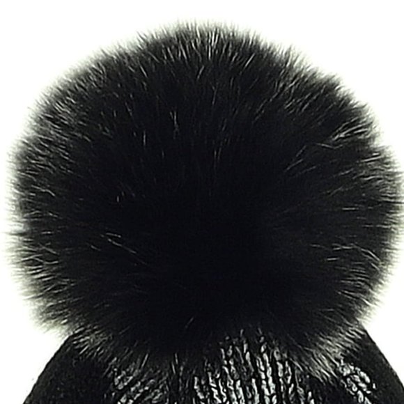 ?CHIC GLAM? STUNNING Metallic Silver Beanie w/ Silver Fox Fur Pom Pom